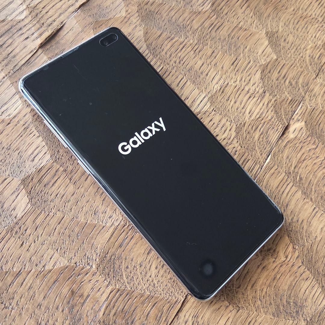 Galaxy S10+ ホワイト 本体（au）