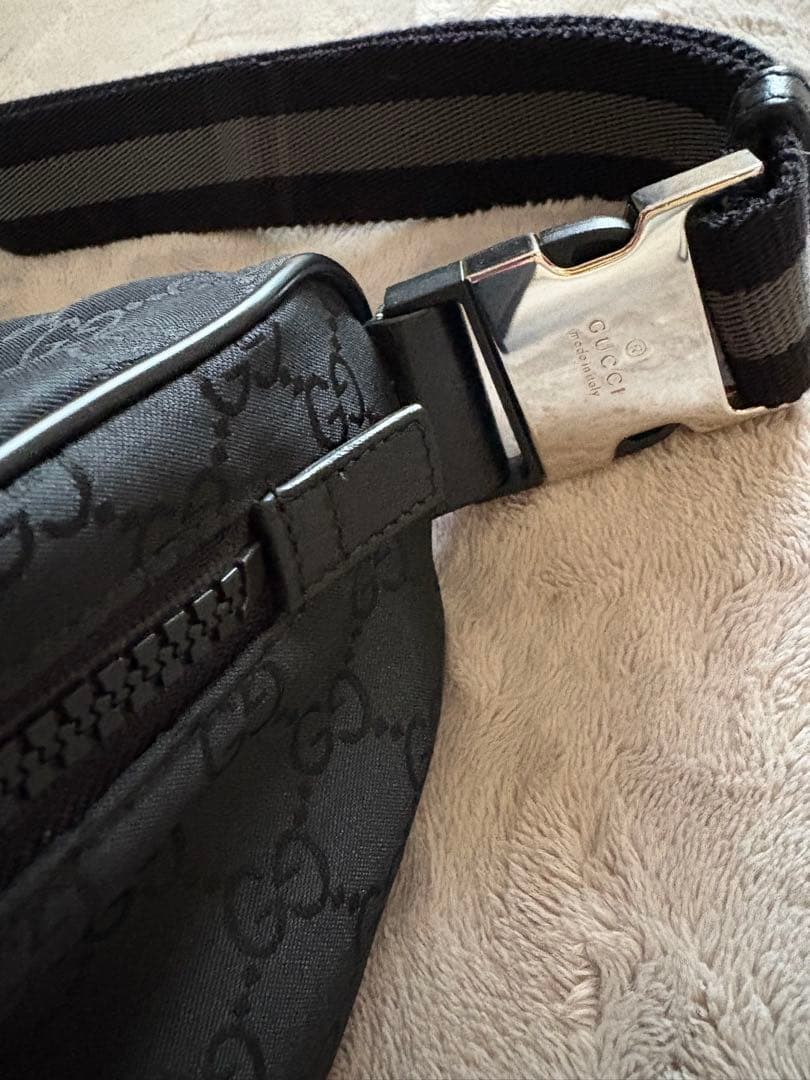 GUCCI ブラック ボディバッグ ウエストバッグ