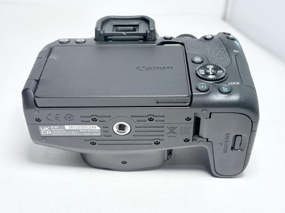 新品級 キヤノン EOS Kiss X10i ボディ