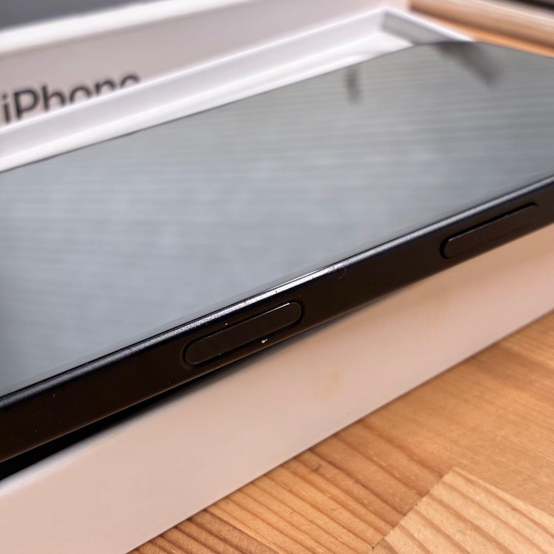 iPhone 16 ブラック 128GB