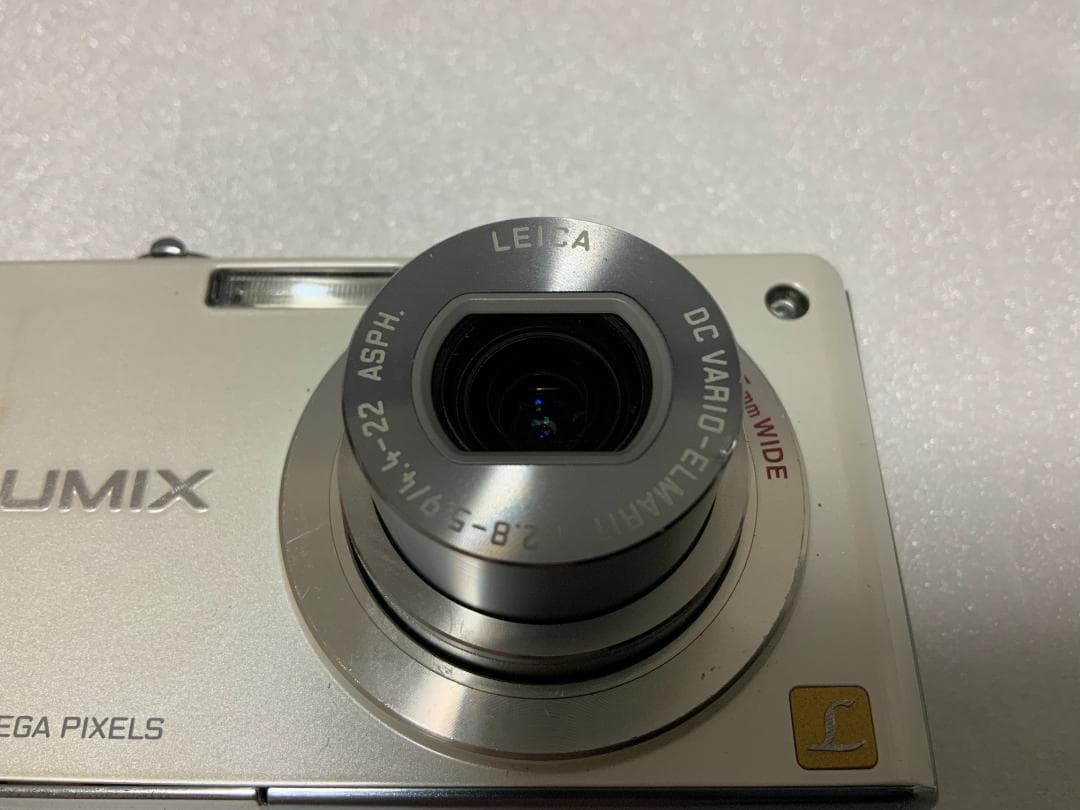 Panasonic LUMIX DMC-FX37 ホワイト