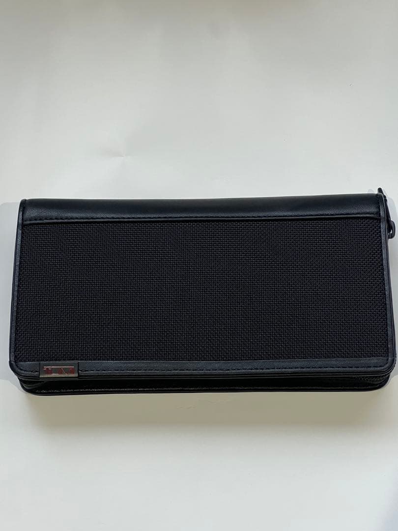 TUMI　トゥミ　長財布　レザー　新品未使用　正規品