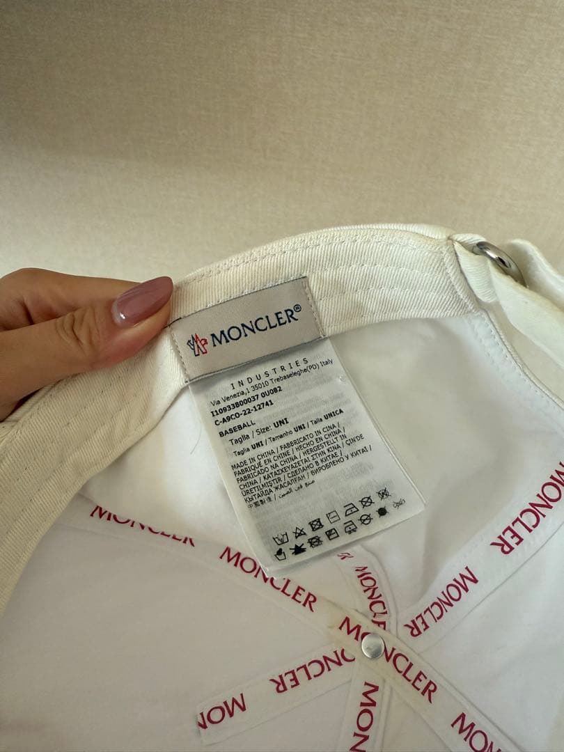 モンクレ　キャップ