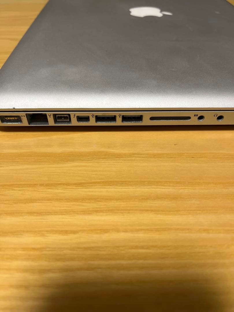 15 inch Apple MacBook pro 本体 ジャンク