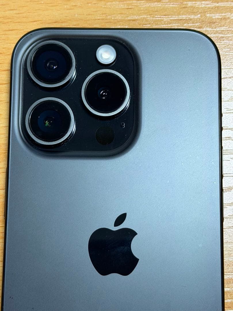 iPhone15Pro 128GB(ブラックチタニウム)