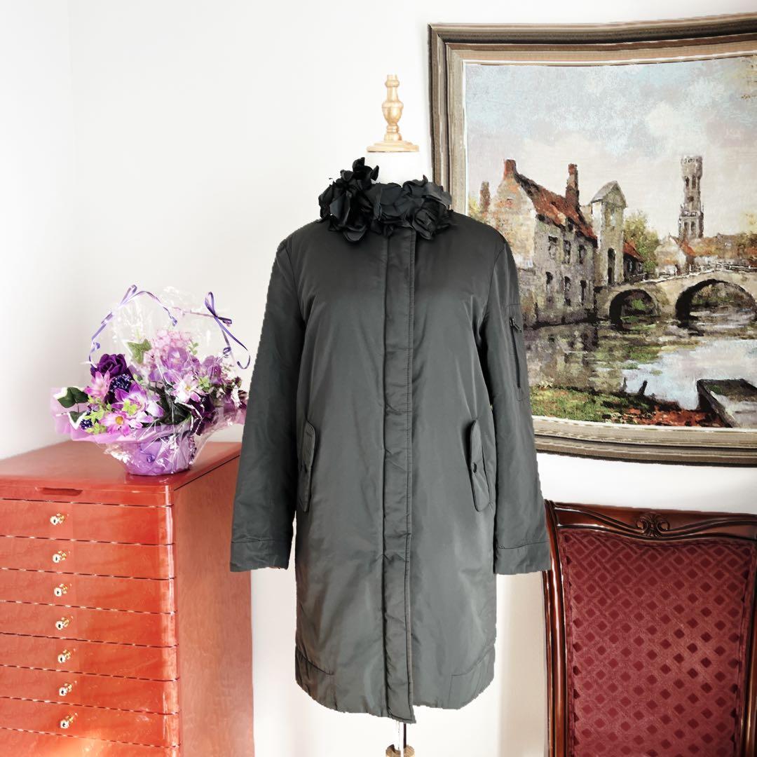 美品　ブルネロクチネリ 立体花　エレガント　リバーシブル ダウンコート