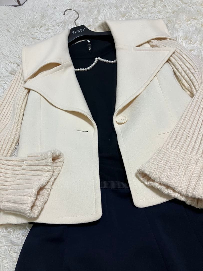 FOXEY ニットコート異色生地使い暖かなナチュラルホワイトリブピンク様