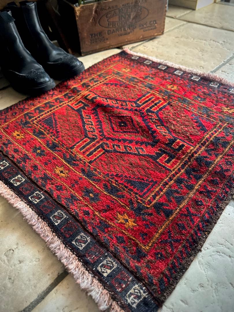 トライバルラグ　ヴィンテージラグ　アフガン　ミニラグ　バルーチ族　プリミティブ