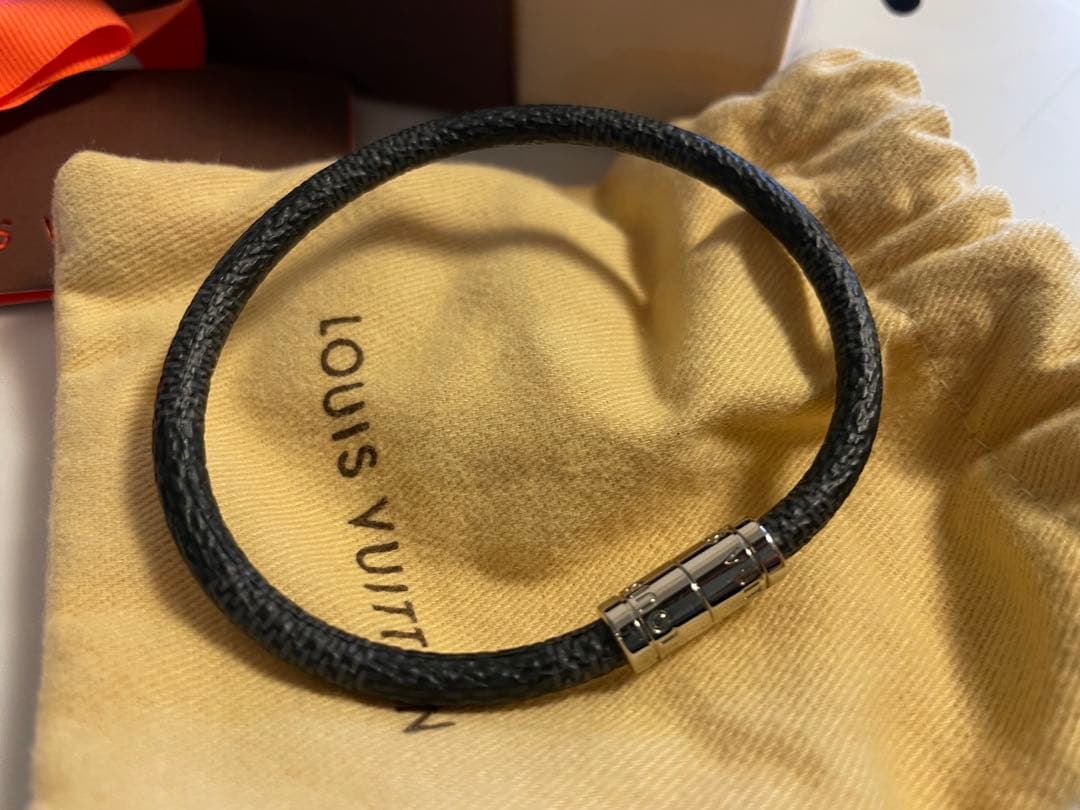 未使用品 ルイヴィトン ブレスレット（箱・保存袋・リボン付き）