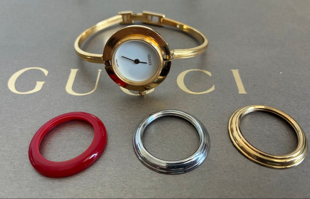 GUCCI チェンジベゼル　クォーツ腕時計 。稼働品