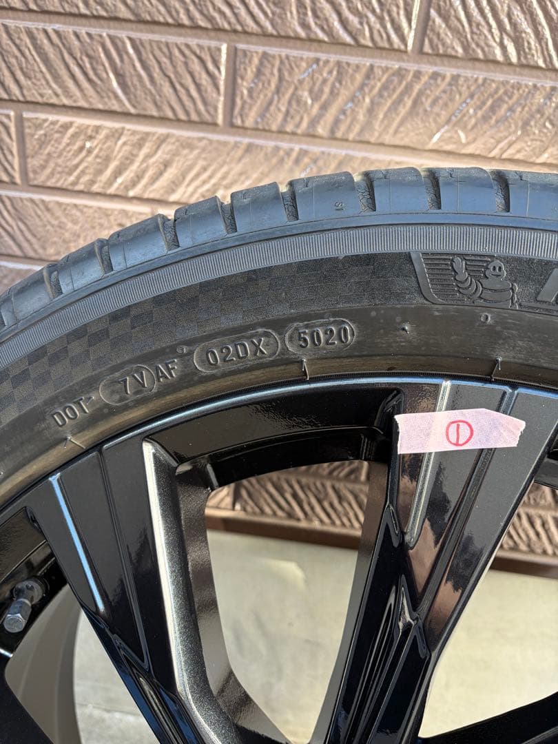 トヨタ 80ハリアー　20インチ GRタイヤホイールセット