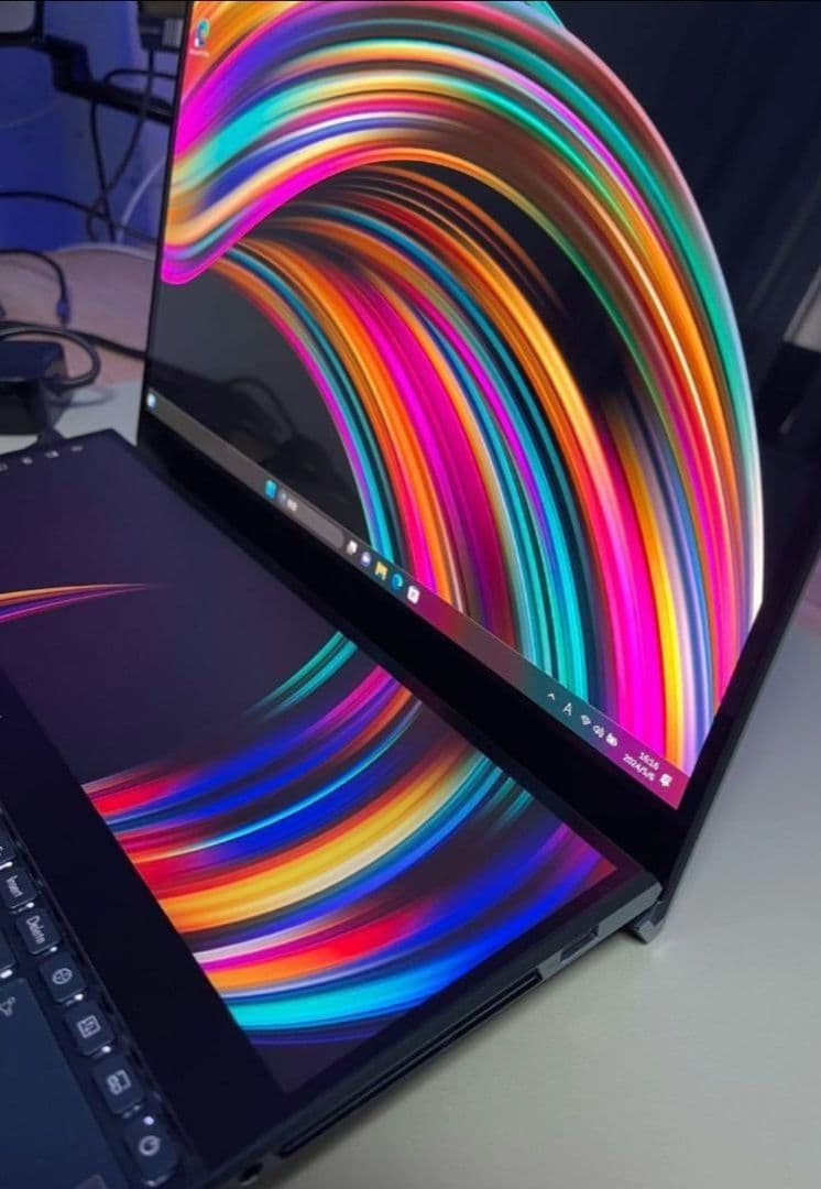 その他ノートPC本体 ASUS ZenBook Pro Duo UX581GV(9980)