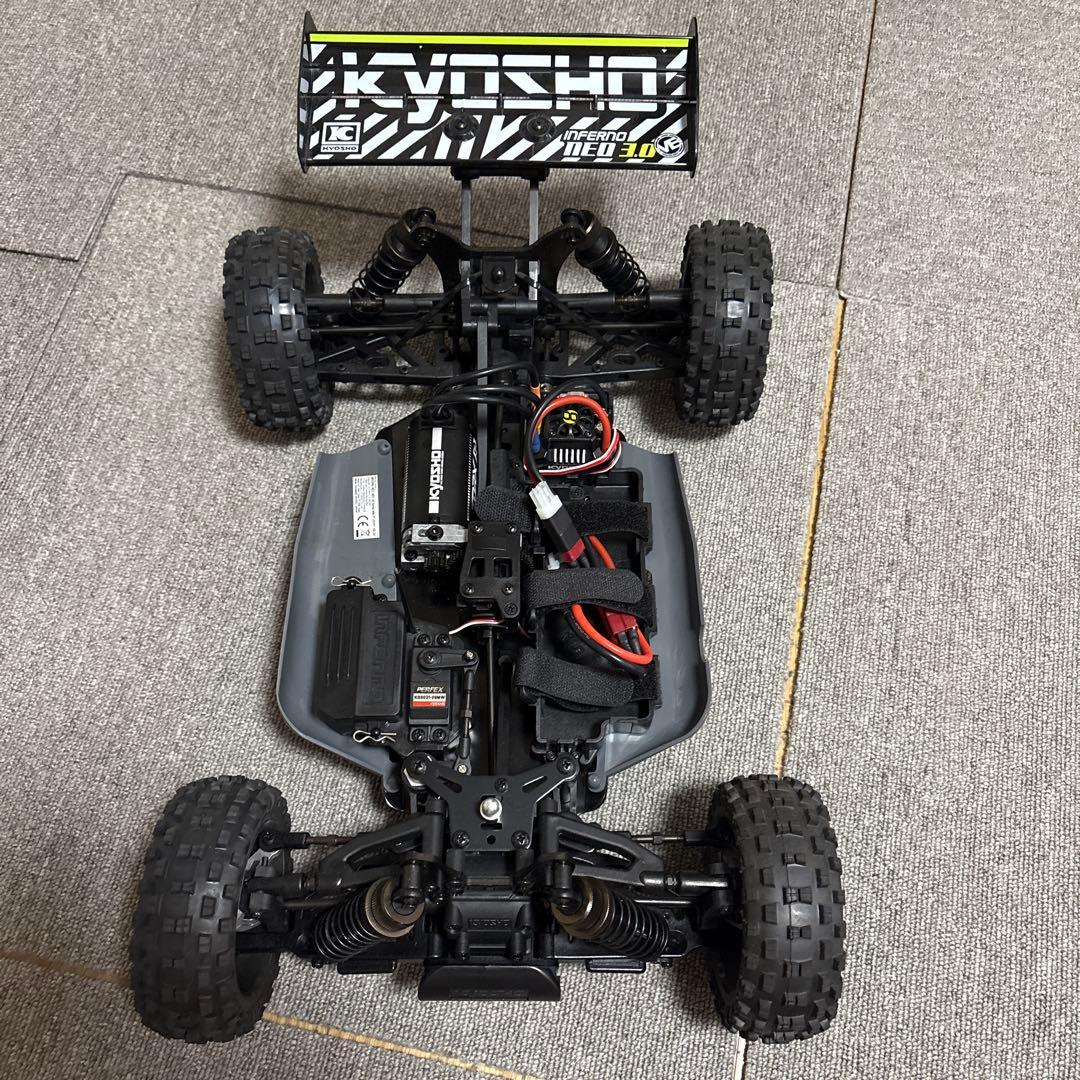 美品KYOSHO Inferno MP10 4WDラジコン