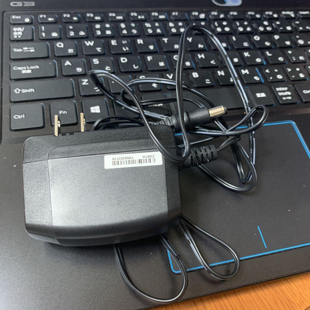 Buffalo というブランドのルータ。3ヶ月ぐらいご利用しております。