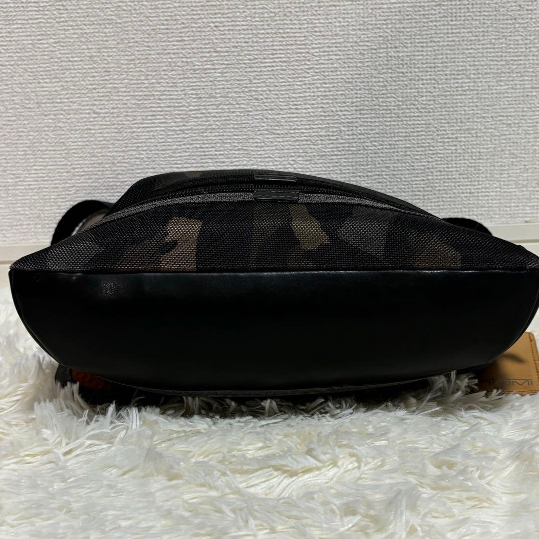 TUMI トゥミ メッセンジャーバッグ ショルダーバッグ カモフラ アルファ