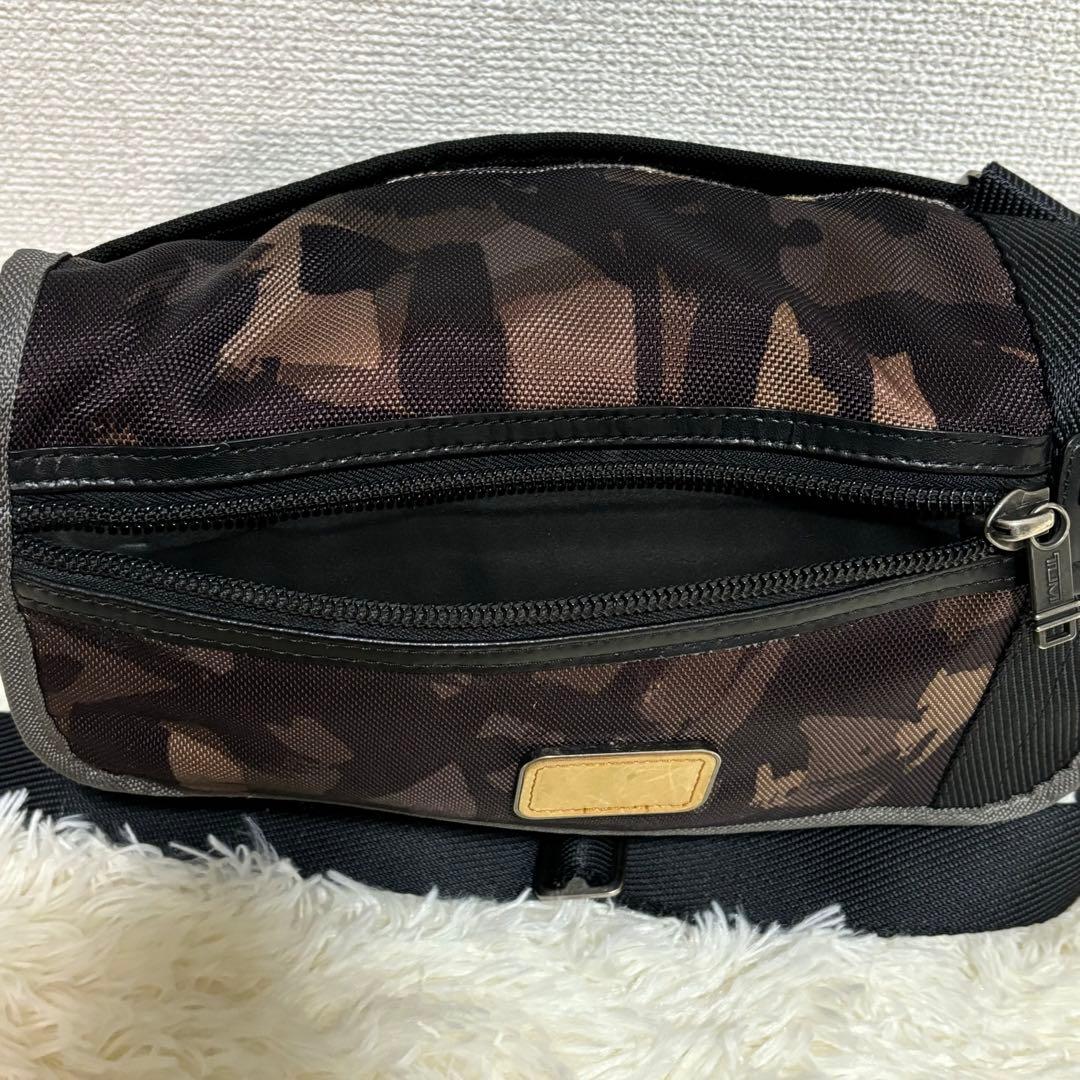 TUMI トゥミ メッセンジャーバッグ ショルダーバッグ カモフラ アルファ