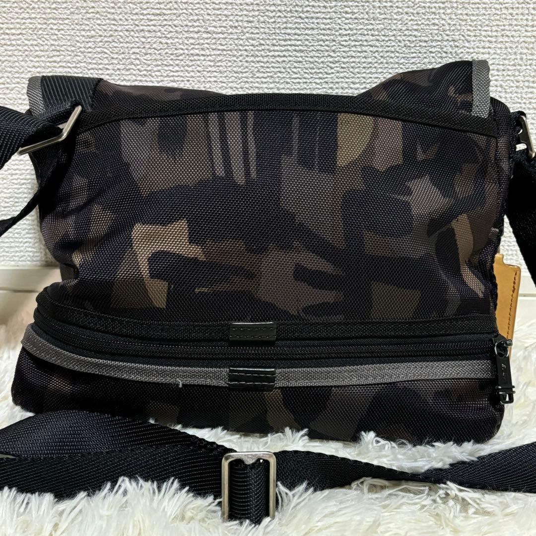 TUMI トゥミ メッセンジャーバッグ ショルダーバッグ カモフラ アルファ