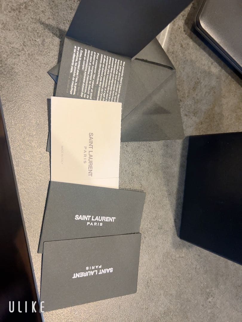 【美品】SAINT LAURENT ドット柄 三つ折り財布