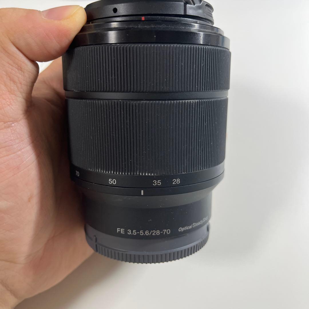 SONY FE 28-70mm F3.5-5.6 OSS レンズ