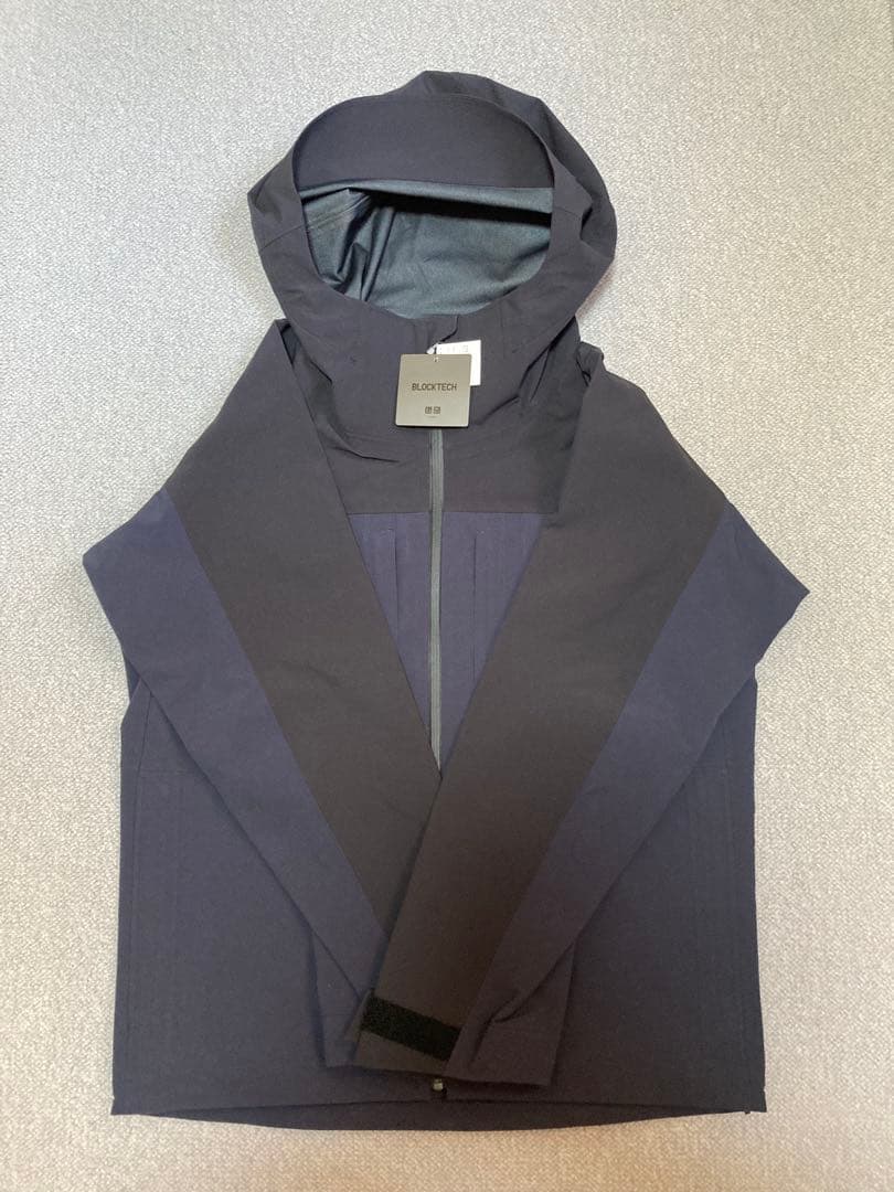 【新品】ユニクロ✕スウェーデン ブロックテックパーカ／バイカラー ブラック S
