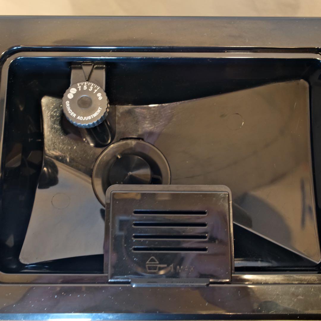 デロンギ　エレッタカプチーノトップ　ECAM45760B