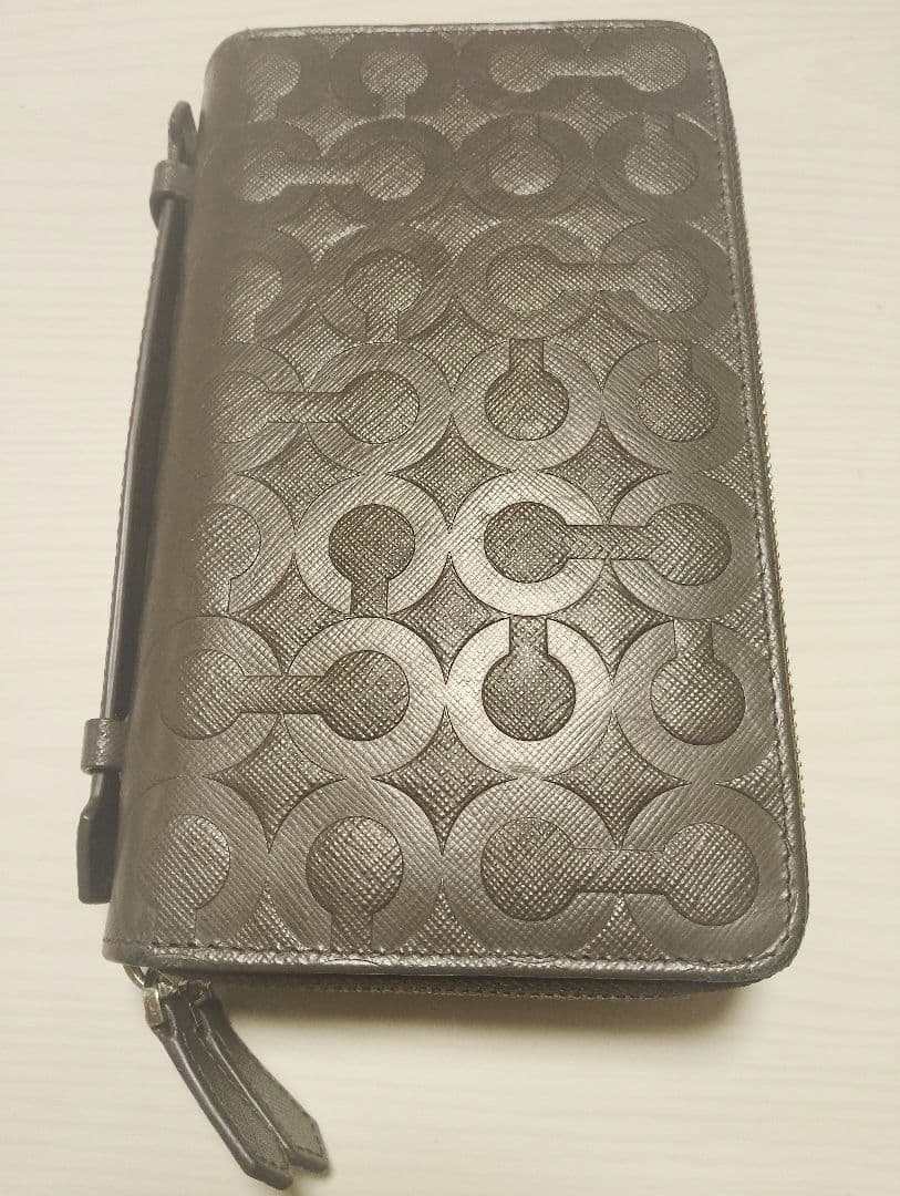 COACH長財布ダブルジッパー　綺麗です。