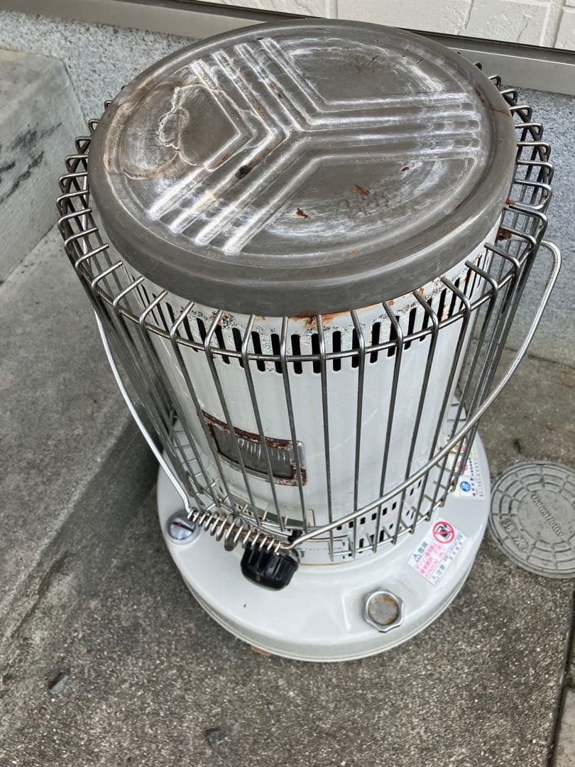 トヨトミ KS-67F ストーブ ホワイト