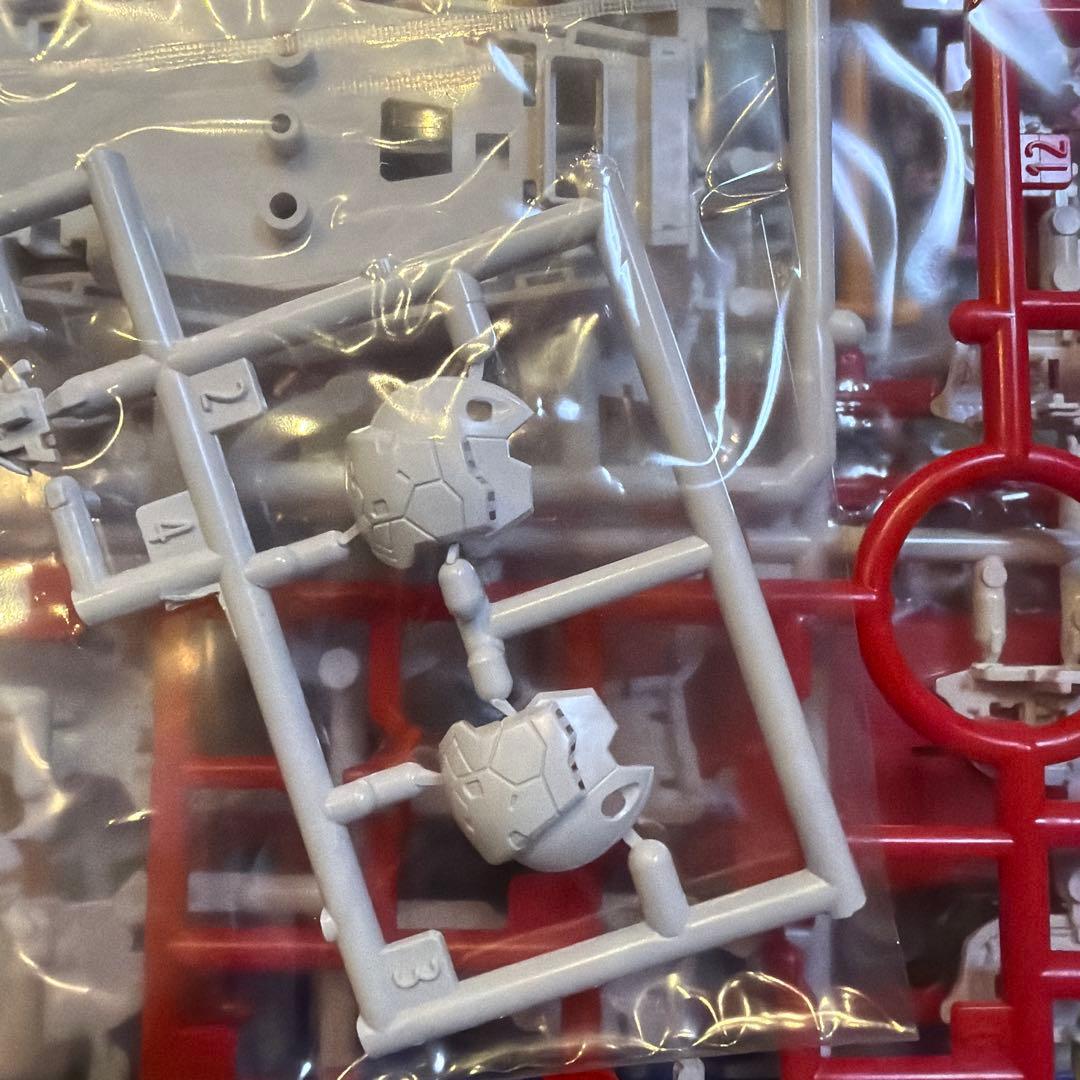 MG ナラティブガンダム　B装備　未組み立て