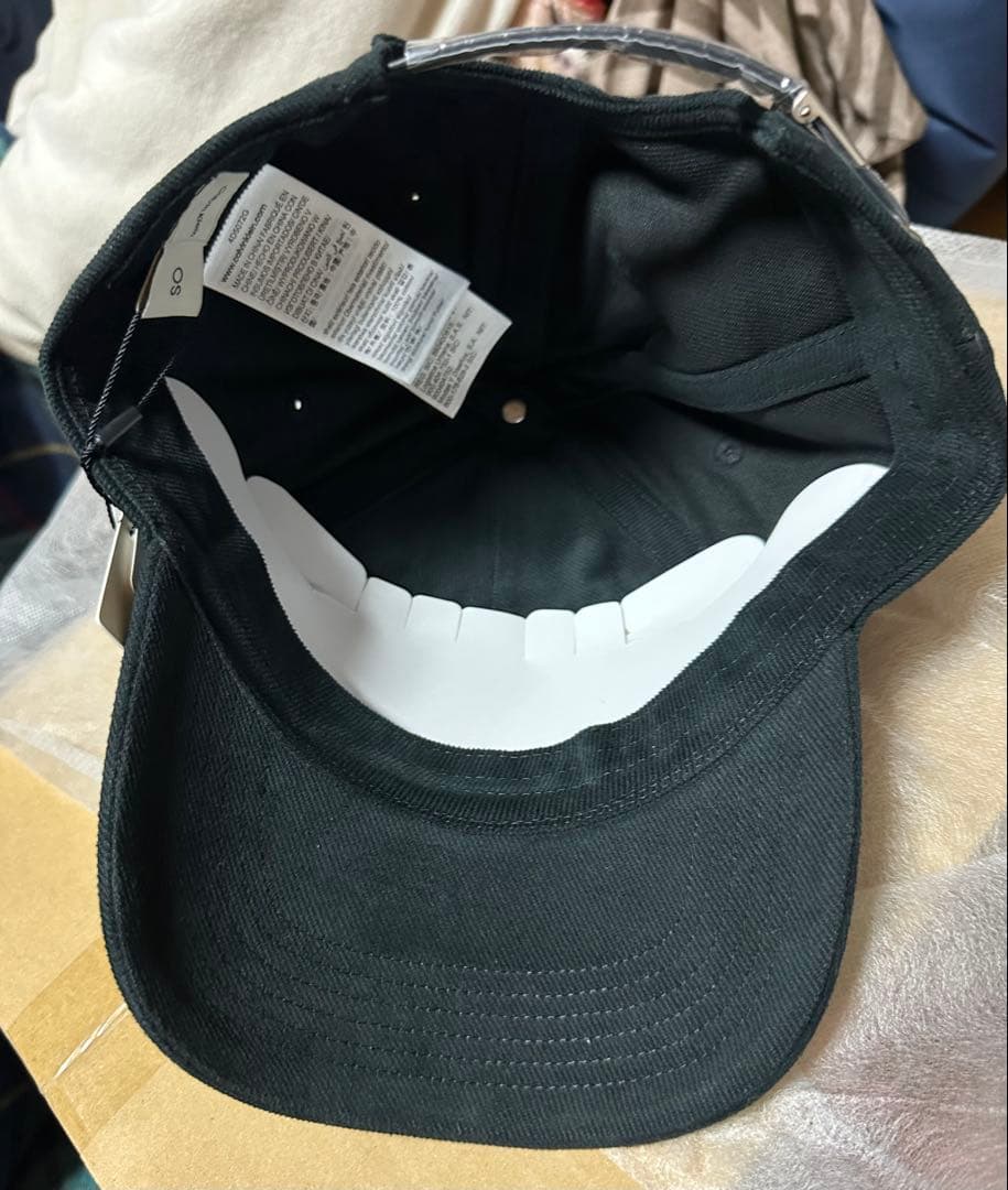   原宿　カルバンクライン限定キャップ