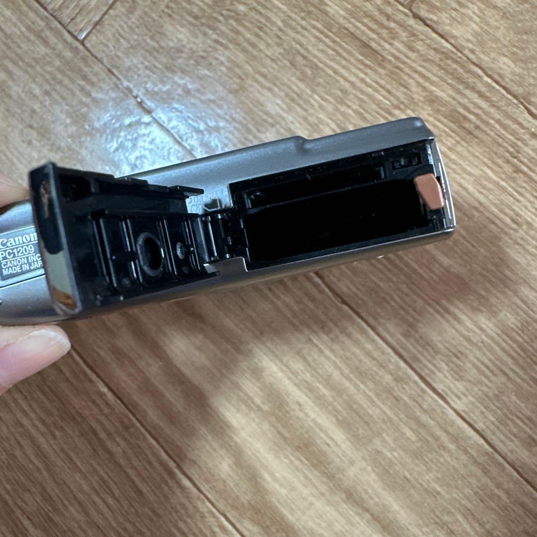 Canon IXY DIGITAL 900 IS シルバー デジカメ