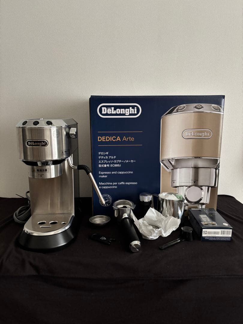 【アナ】付属品一部未使用・ボトムレスフィルター+オマケ付】デロンギデディカ