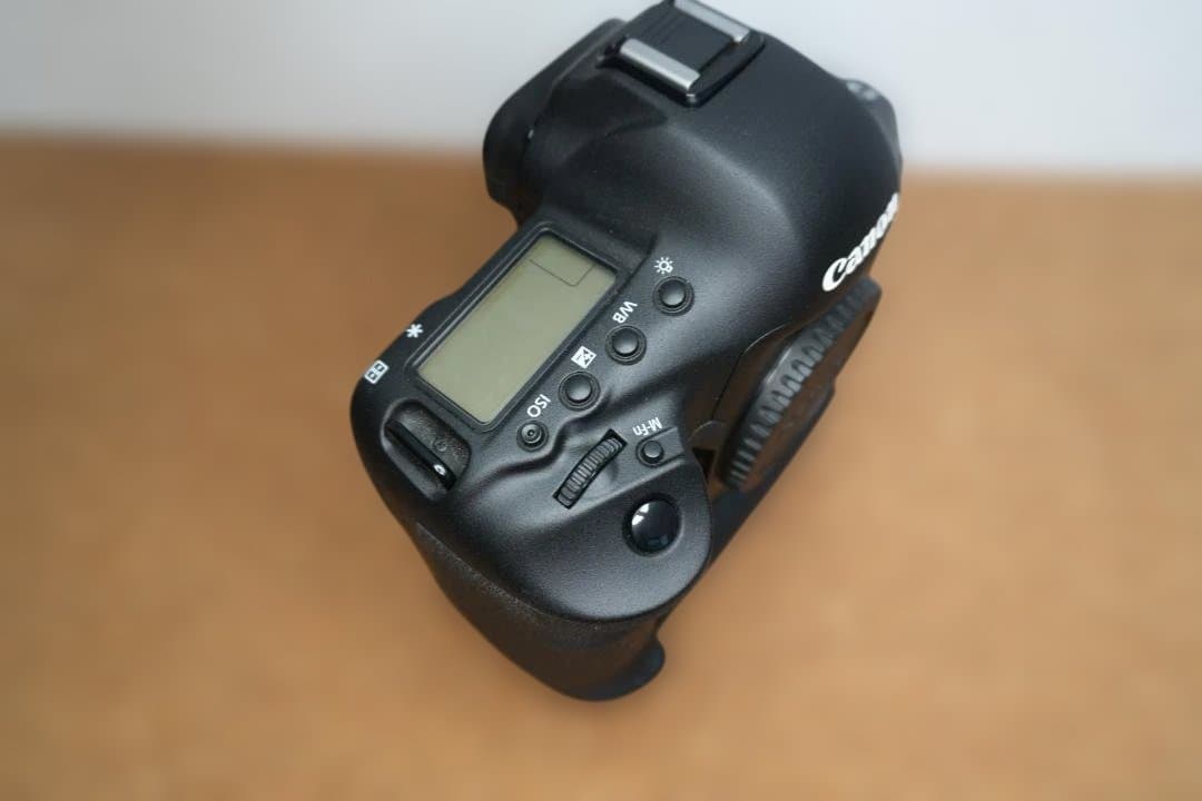 EOS 1DX(無印)/純正バッテリ、CFメディア、他付属品