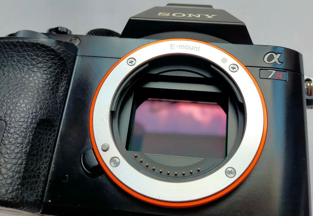 ILCE-7R　α7R