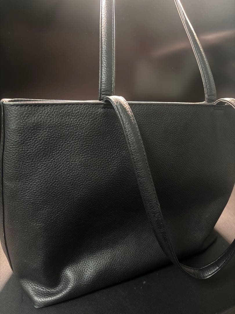 Hush tug黒レザートートバッグ