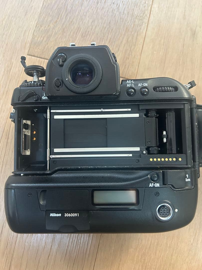 Nikon F5 フィルムカメラ　シャッター動作OK