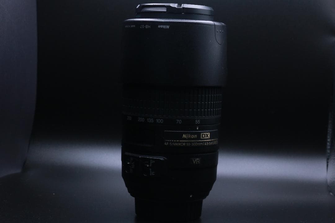 望遠レンズ NIKON DX AF-S 55-300mm F4.5-5.6G