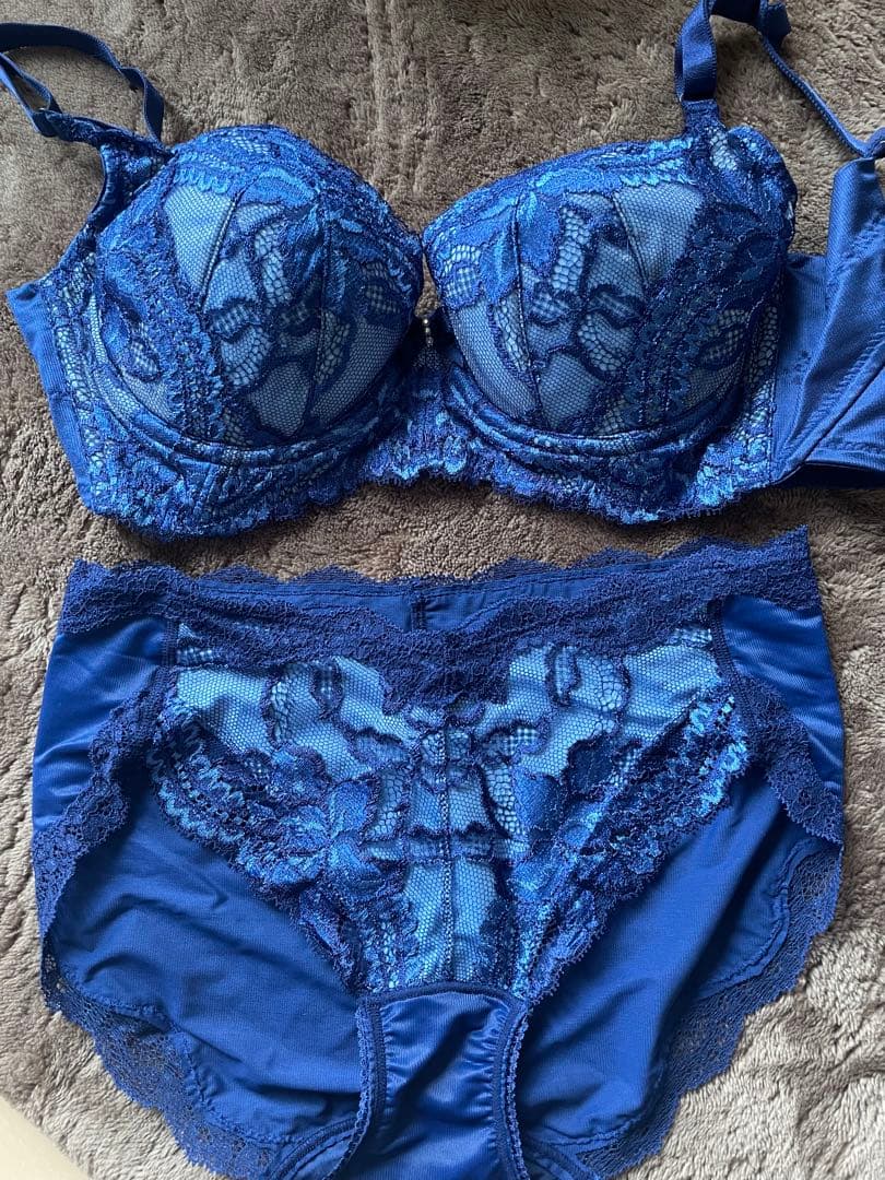 ［ooo］ラヴィエール　補正下着　ブラジャーショーツ　E65 M