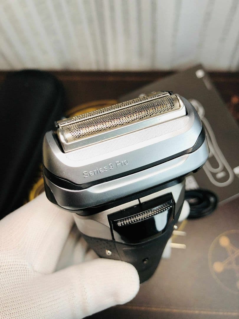 【ワンちゃん】ブラウン シリーズ9 Pro 9417ｓメンズ電気シェーバー