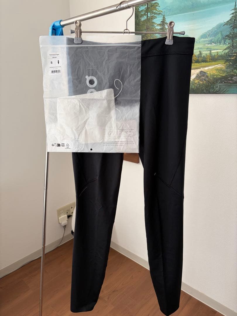 On Performance Tights Sサイズ