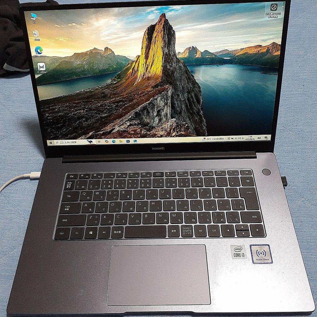 Huawei MateBook Intel Core i3 充電器付き