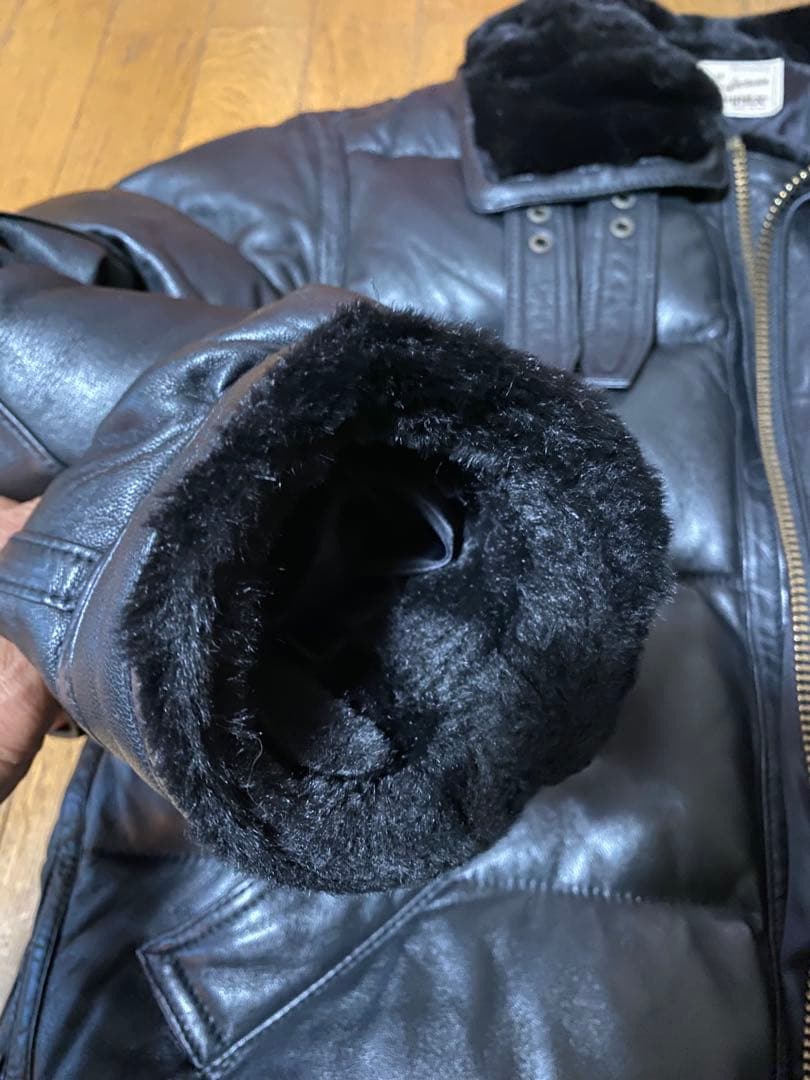 【美品】 アヴィレックス Ｂ３ ダウンジャケット レザーブラック