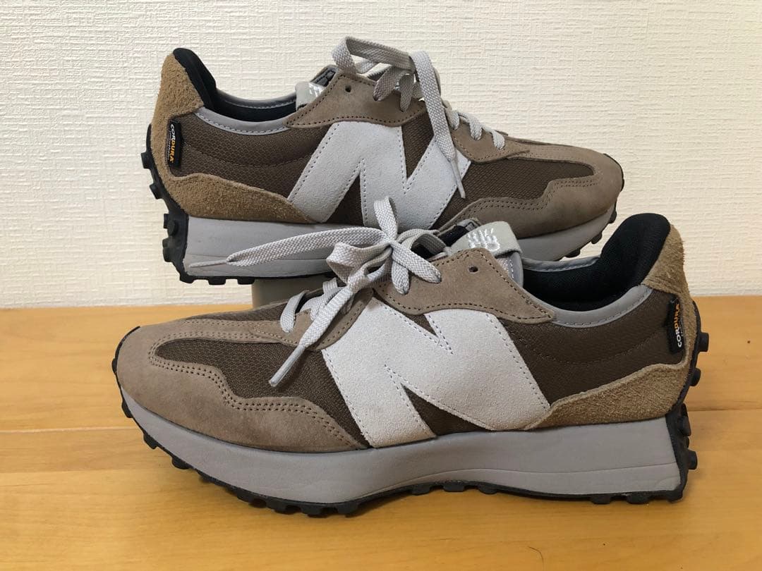New Balance 327 スニーカー ブラウン/グレー