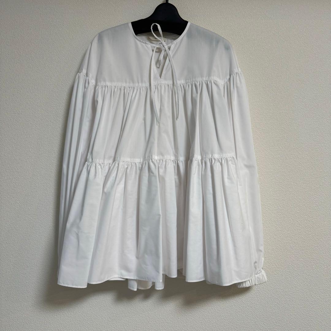 【新品・試着のみ】yori ヨリ　ボリュームギャザーブラウス