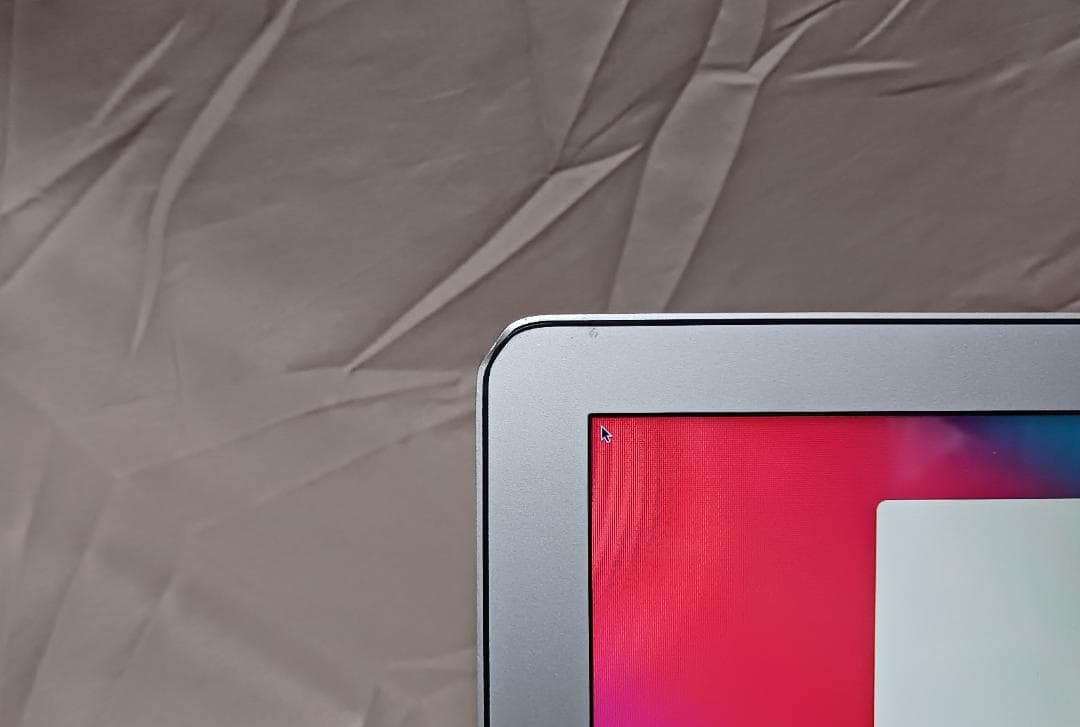 MacBook Air 11インチ　動作品　ACアダプター付属　外観使用感