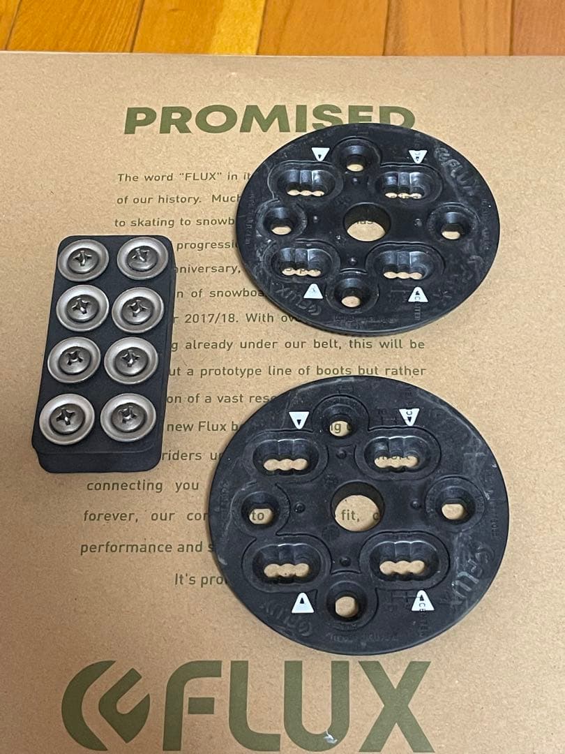 FLUX F1XVMG ゴールドメダル Mサイズ