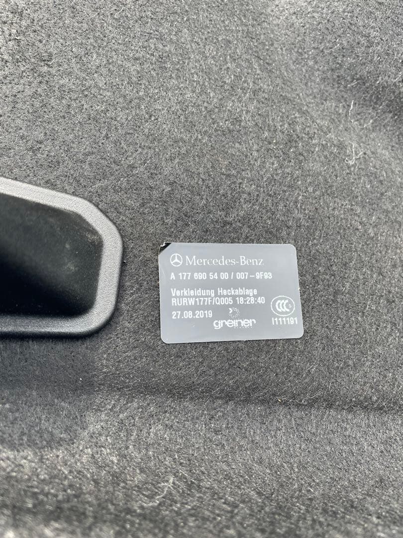 メルセデスベンツ 純正 W177 Aクラス トノカバー