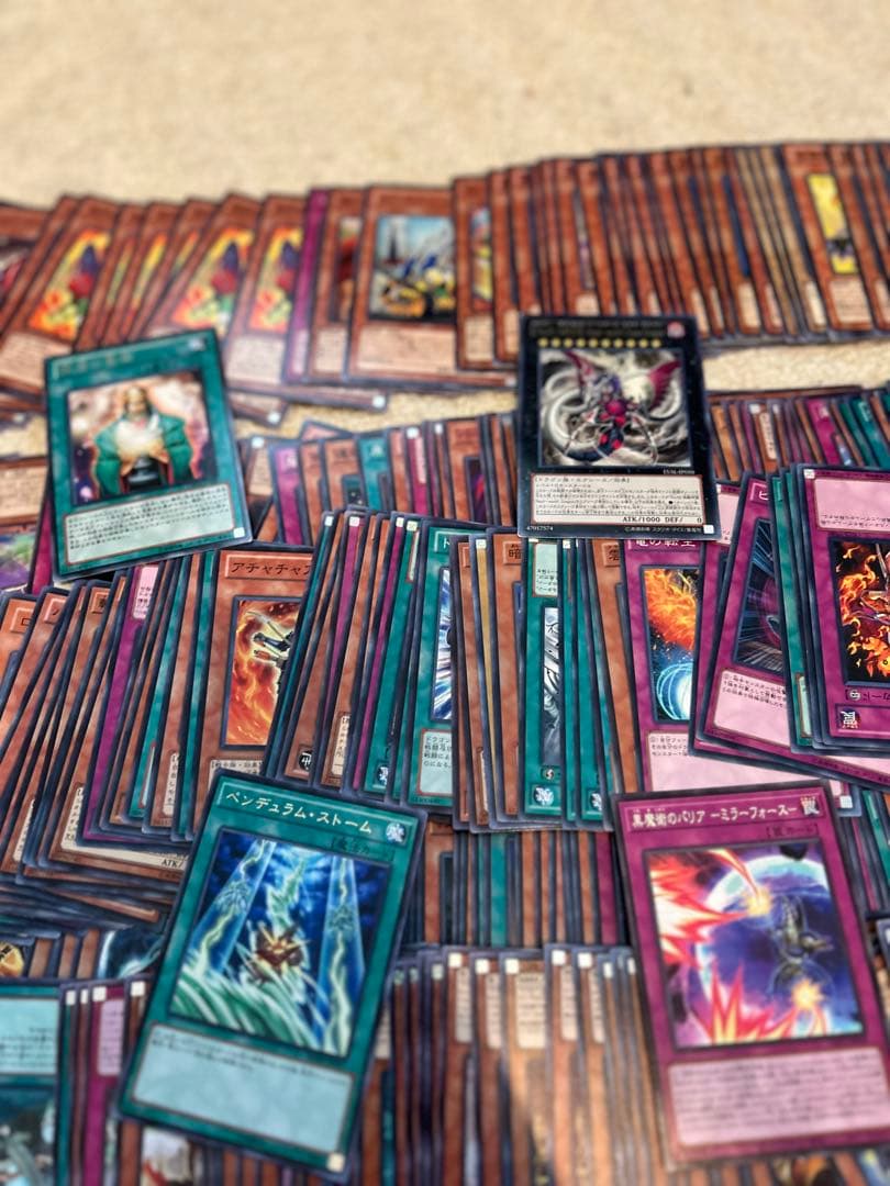 遊戯王 デュエルモンスターズカード