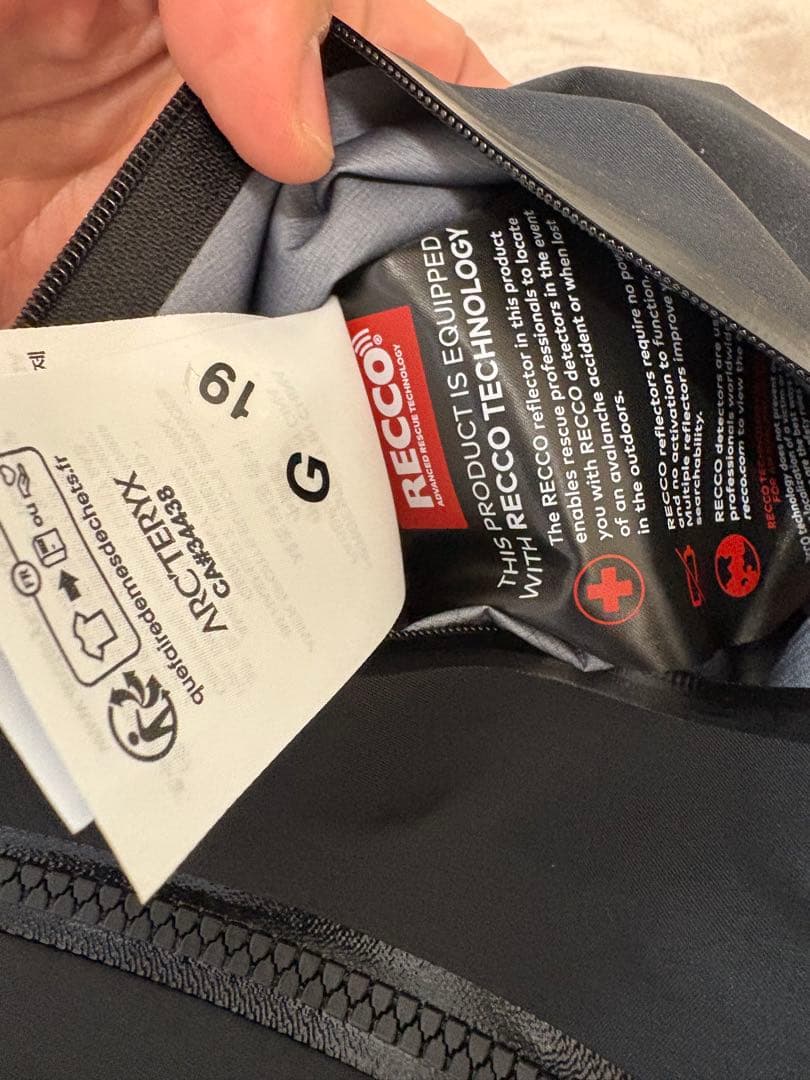 karla　ARC'TERYX Alpha SV Jacket M