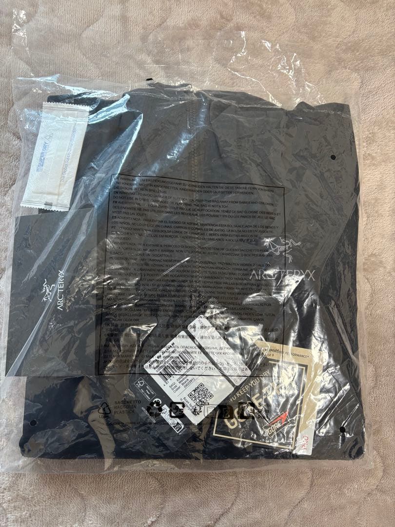 karla　ARC'TERYX Alpha SV Jacket M