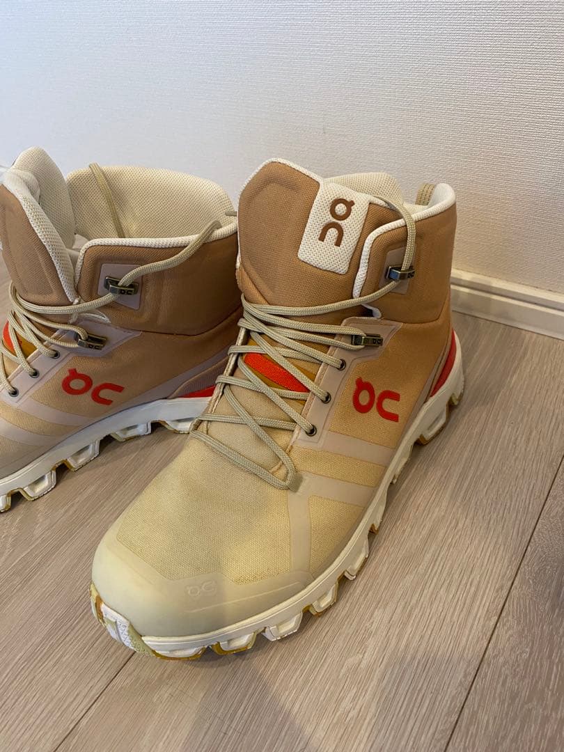 クラウドロック ロエベ：LOEWE × On限定エディション